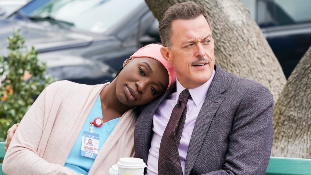 #Bob ♥ Abishola: The CW to Air Reruns of Cancelled CBS Sitcom in Primetime