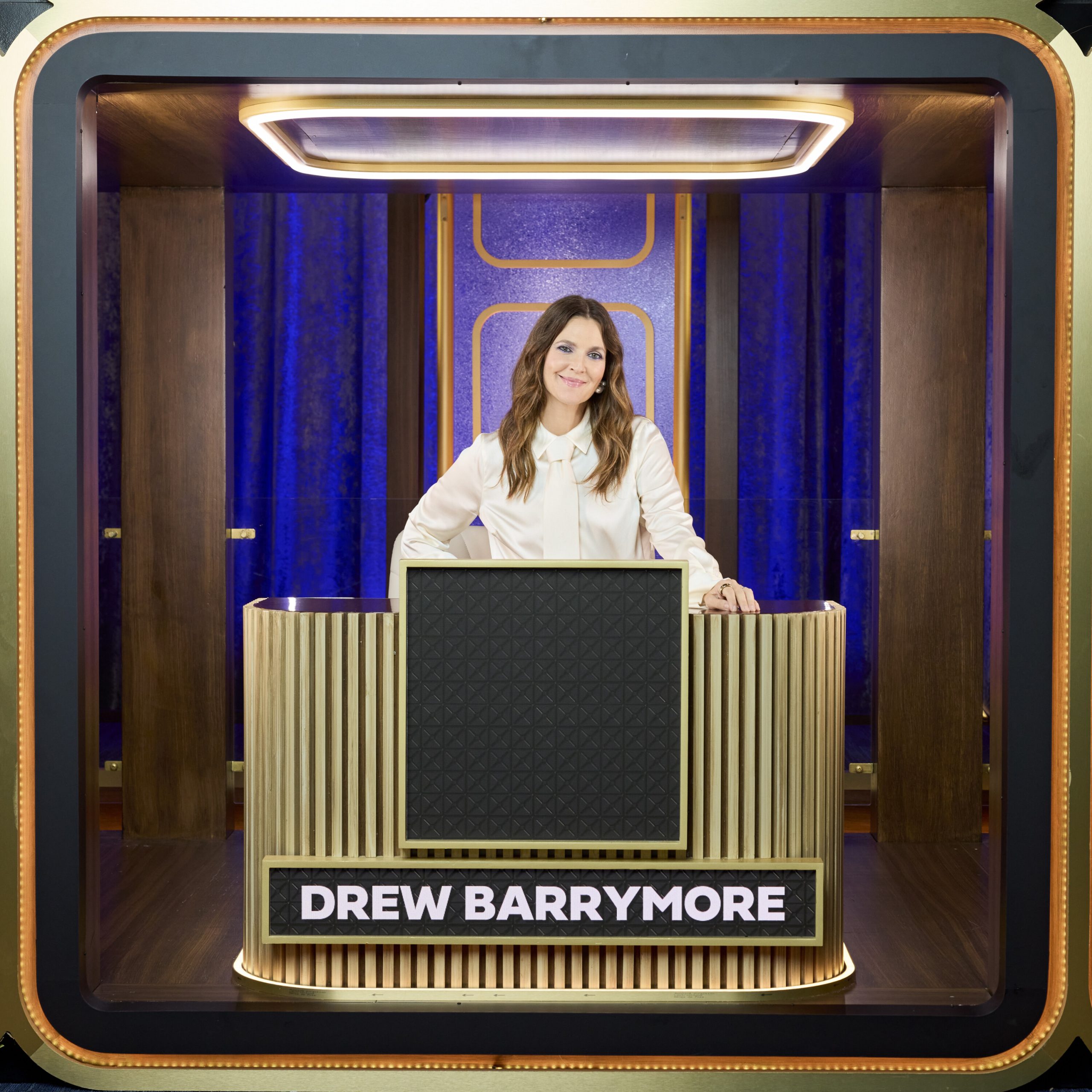 #Hollywood Squares: CBS Releases Previews of Classic Game Show’s Return