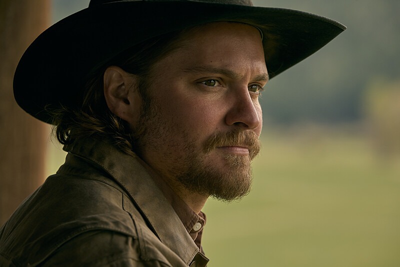 Yellowstone: Spin-Off Starring Luke Grimes & Spencer Hudnut Being Considered for CBS