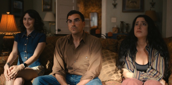 Big Mistakes: Netflix Releases Premiere Date, Photos and Trailer for Dan Levy Family Comedy Series