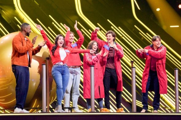 The Quiz with Balls TV Show on FOX: canceled or renewed?