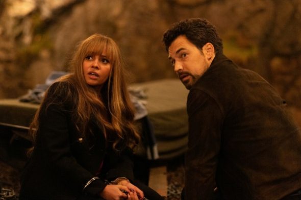 Wild Cards TV Show on The CW: canceled or renewed?